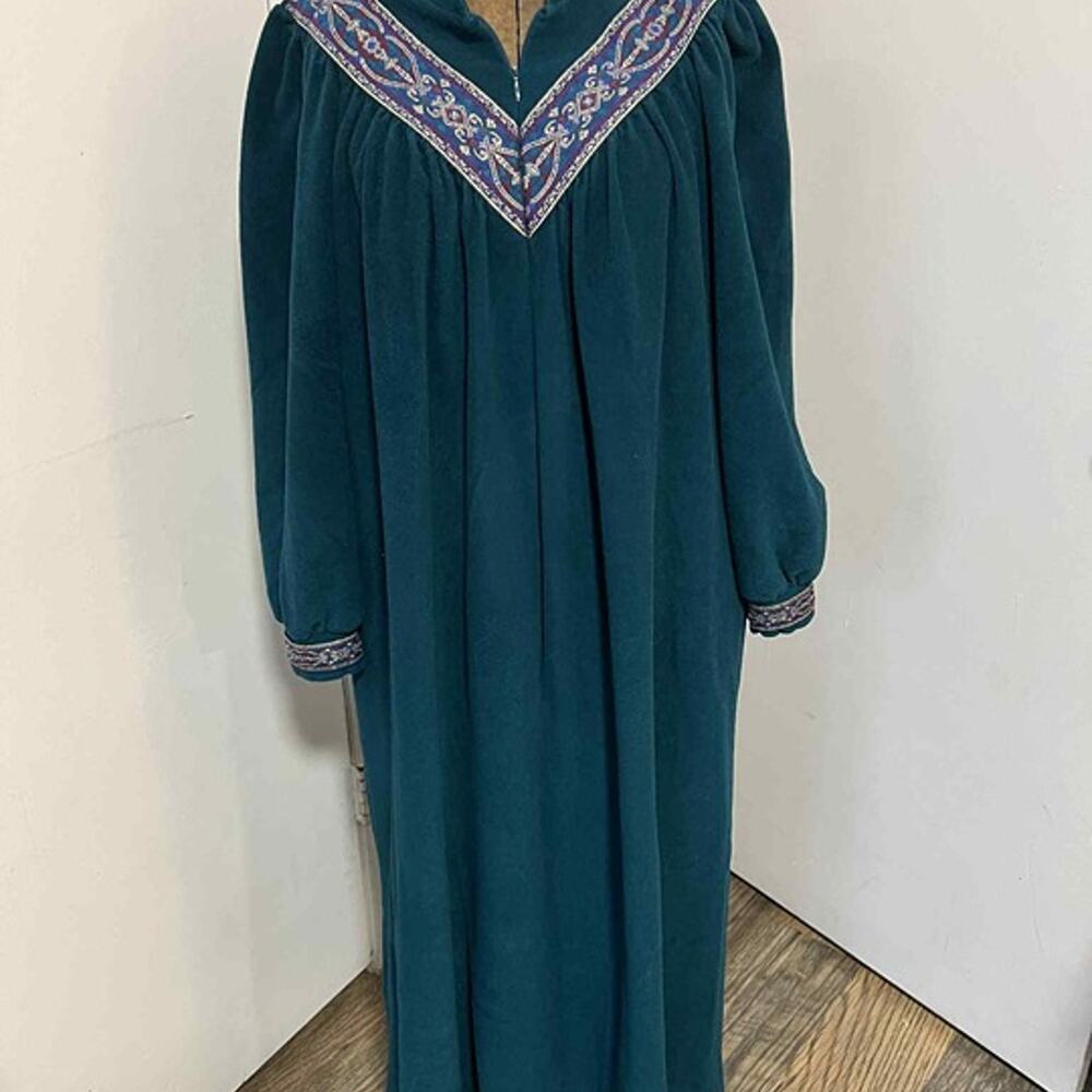 Vanity Fair Vintage Maxi Lounge Dress – Made in USA